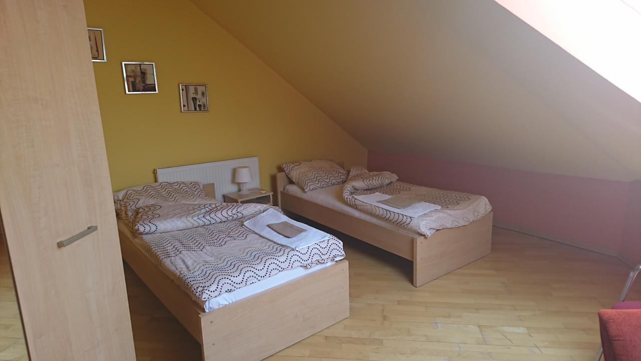 Osrodek Sportu I Rekreacji Gora Kamiensk Hotel Ozga Екстериор снимка